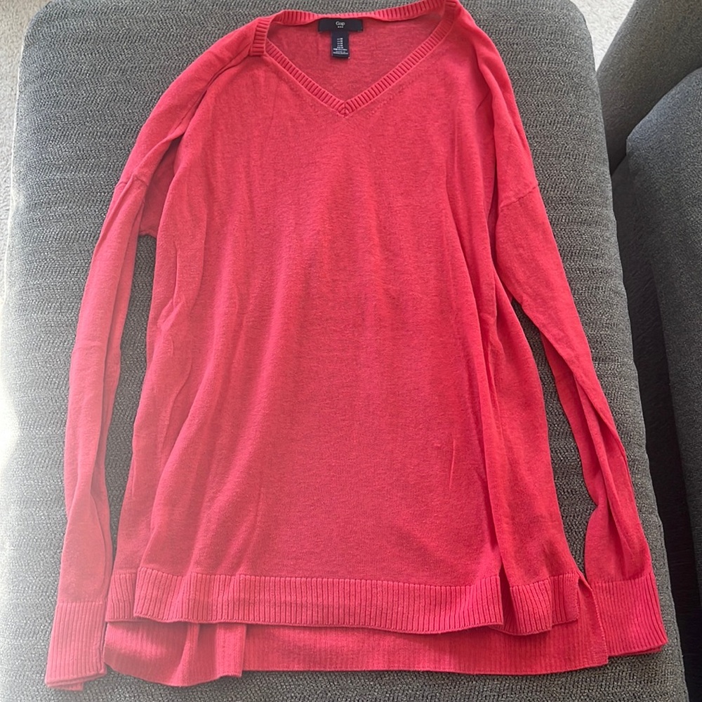 Medium lightweight red Gap sweater